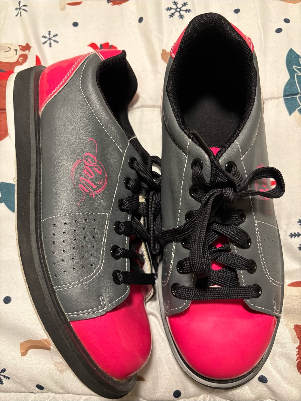 Woman's Gray Casual Lace-Up Bowling Shoes with Pink Accent